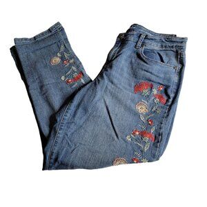 Style & Co. Curvy Boyfriend Jeans Size: 8